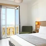 Olympia 3*