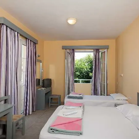 Отель Olympia 3*